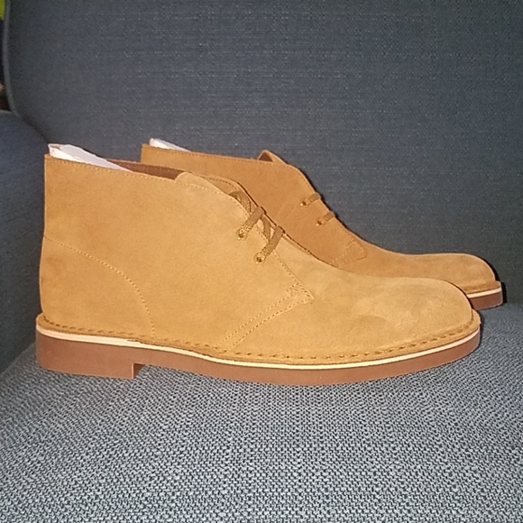 clarks wheat suede